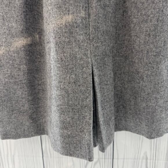Vintage Wool Gray Pencil Skirt Front Slit Classic 1960s USA Size 6 - Picture 2 of 9